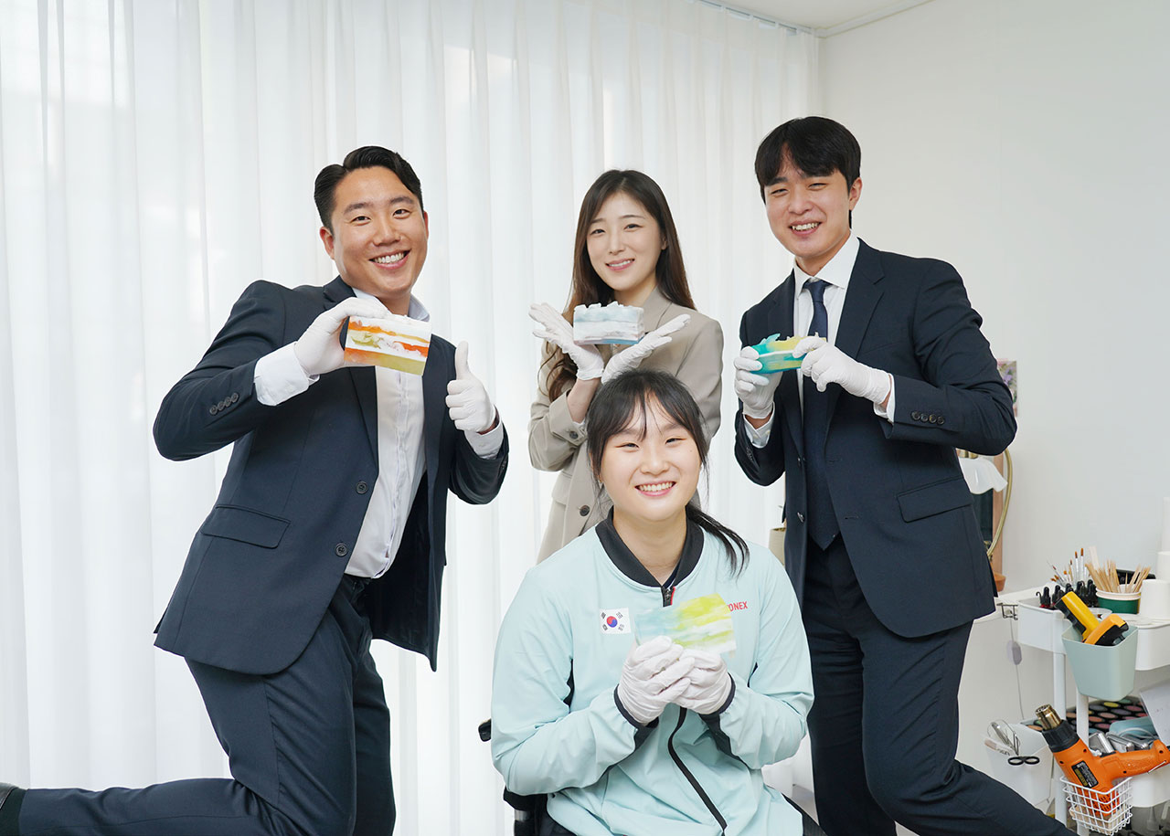 임철영 주임, 임효진 대리, 이병현 대리, 정겨울 선수(왼쪽부터 시계방향)